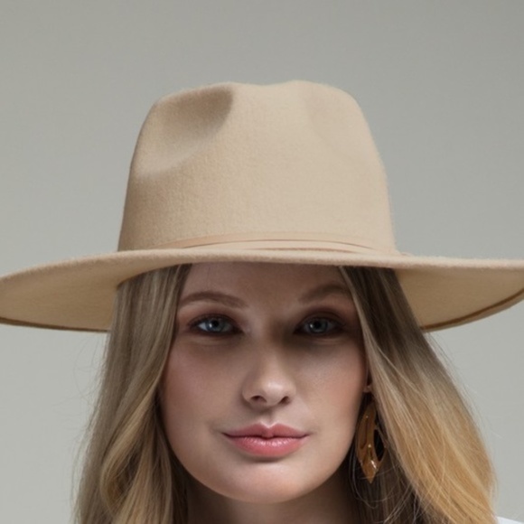 Luxe Black belted Wide Brim panana hat - Picture 5 of 9